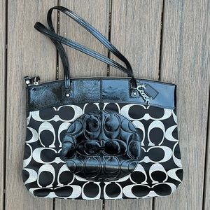 Coach tote bag in excellent conditions.